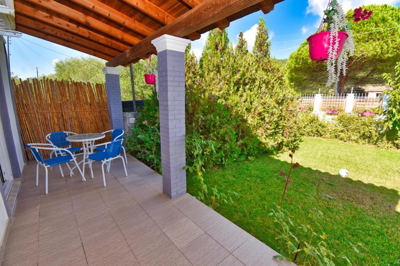 Ninas Cottage Linia Luaran gambar