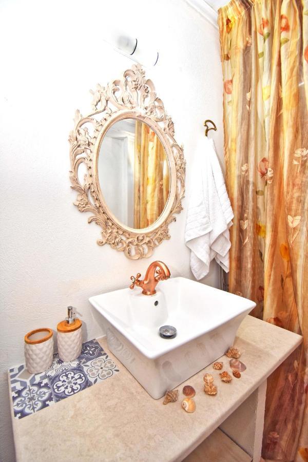 Ninas Cottage Linia Luaran gambar