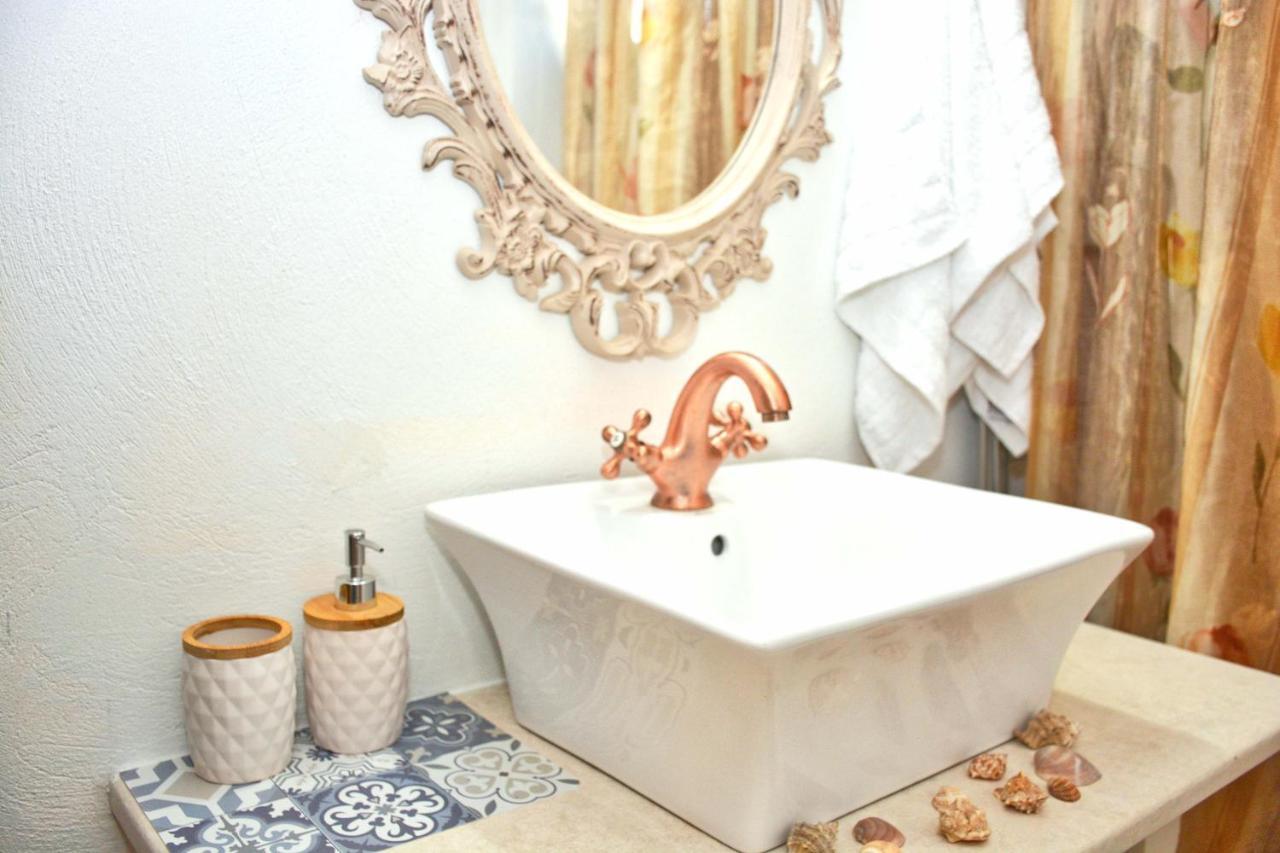 Ninas Cottage Linia Luaran gambar